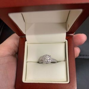 Platinum diamond ring